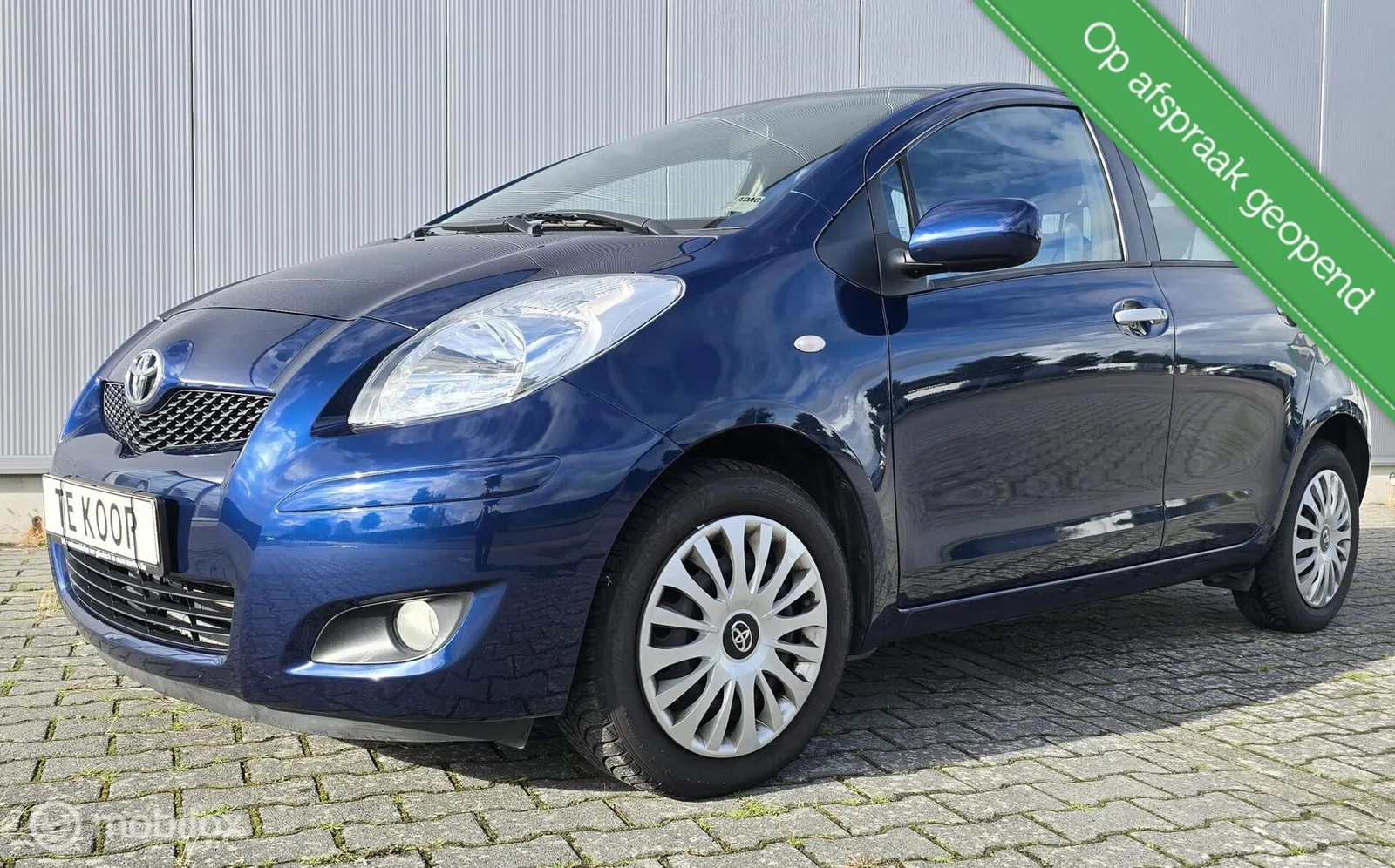 Toyota Yaris (2010) — foto 1