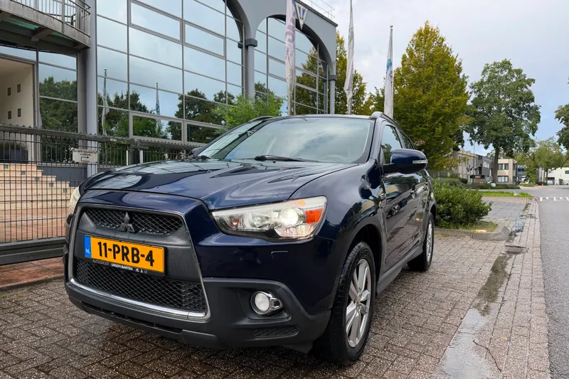 Mitsubishi ASX (2011)