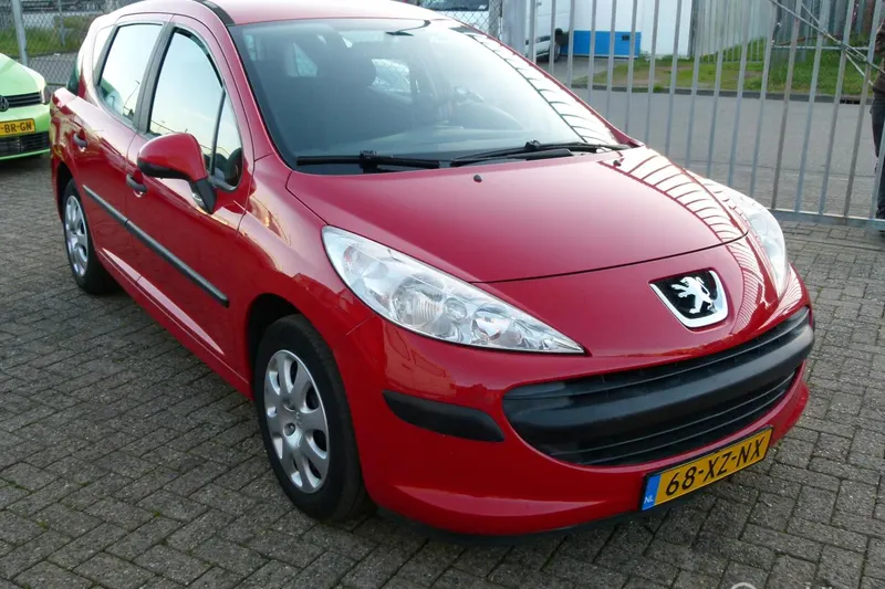 Peugeot 207 (2008)