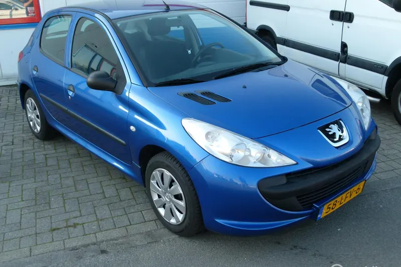 Peugeot 206 (2010)