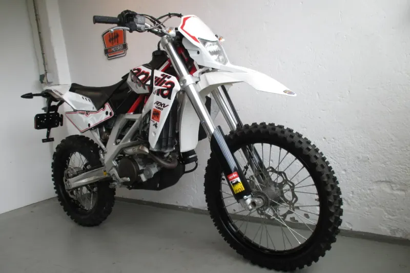 RXV450 Onbekend (2011)