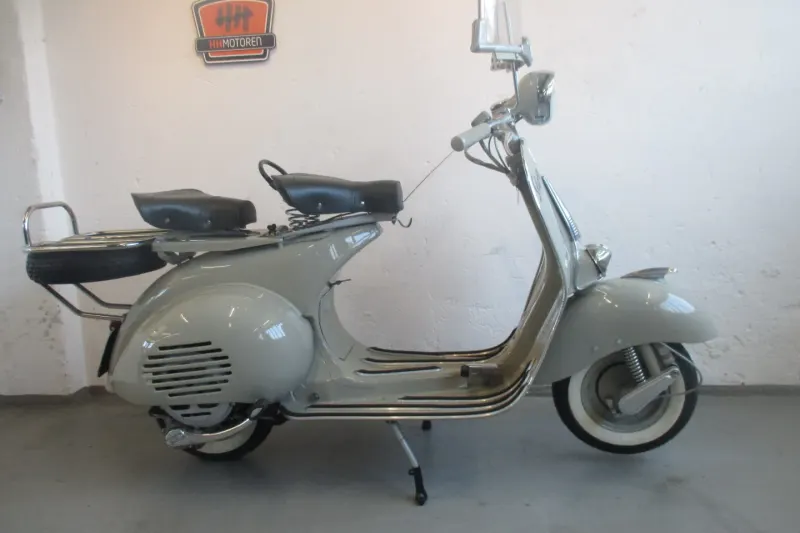 Vespa ACMA 125 (1956)