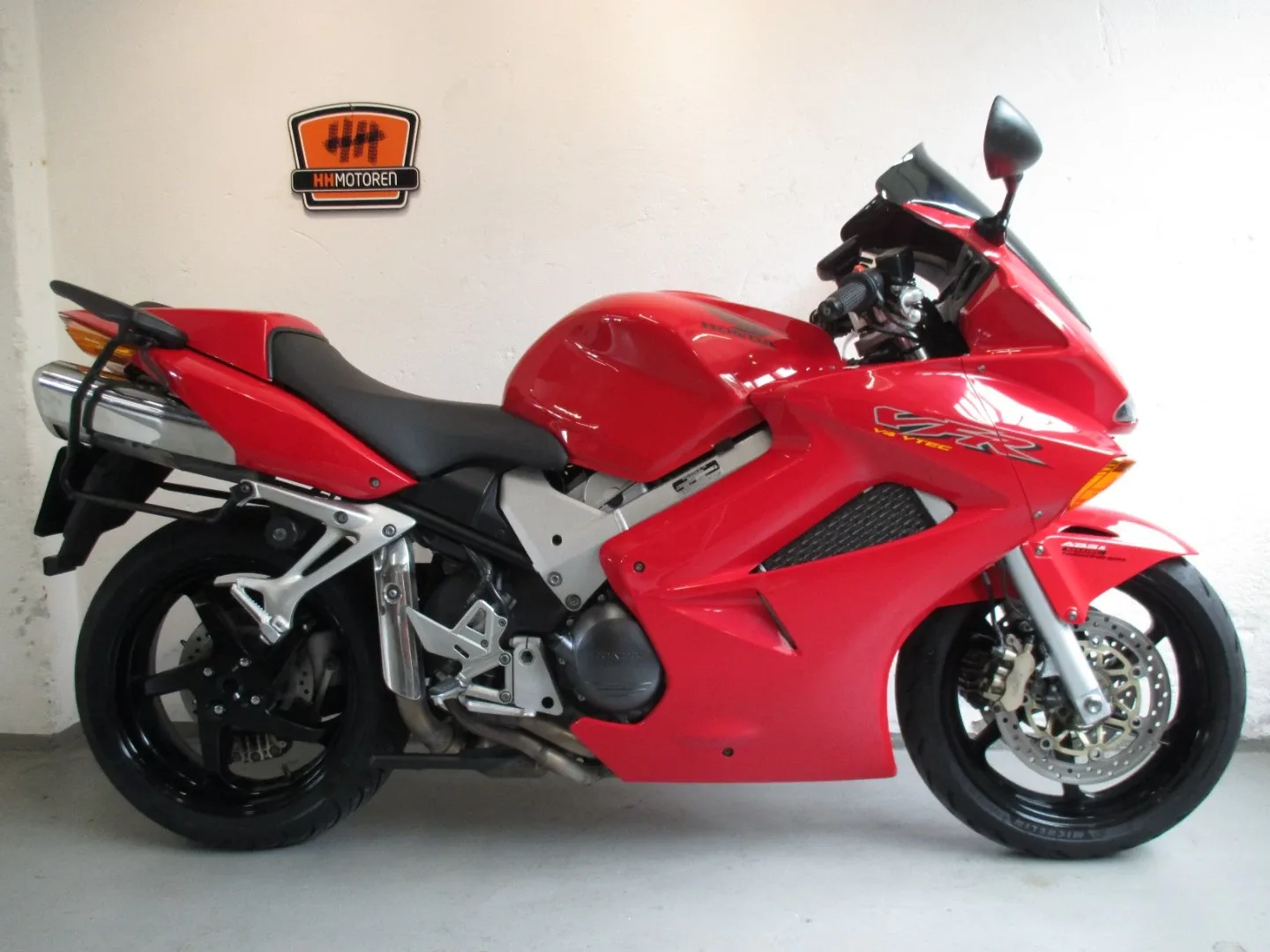 Honda VFR 800 Vtec (2026) — foto 1