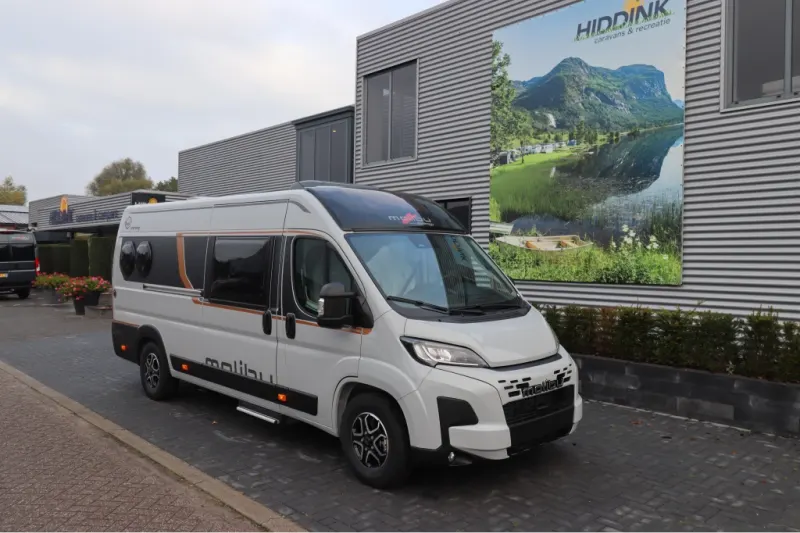 Malibu Van (2025)