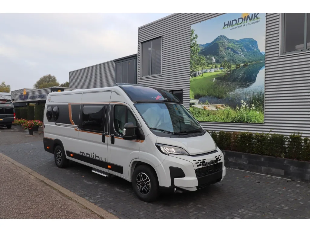 Malibu Van (2025) — foto 1
