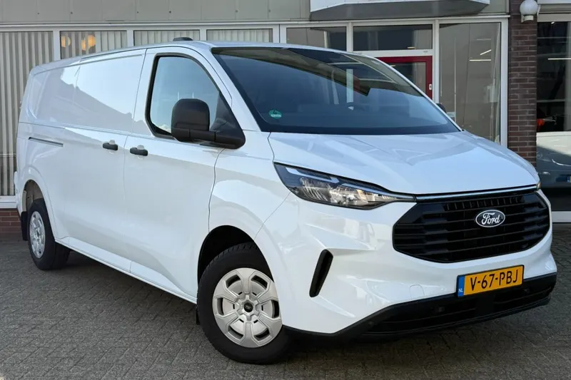 Ford Transit Custom (2024)