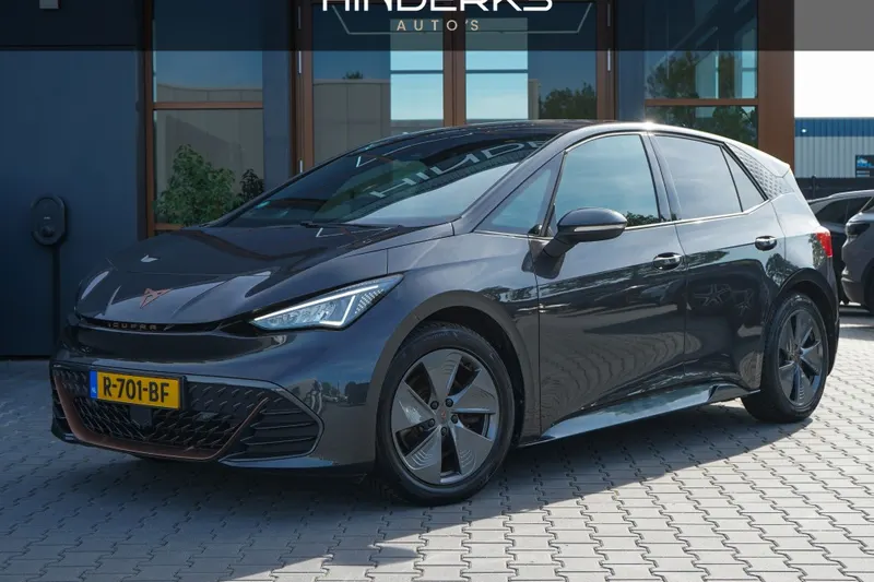 CUPRA Born (2022)