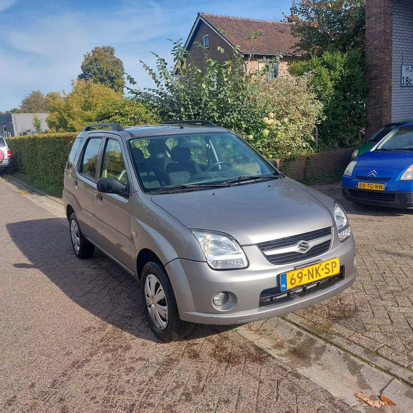 Suzuki Ignis (2003) — foto 1