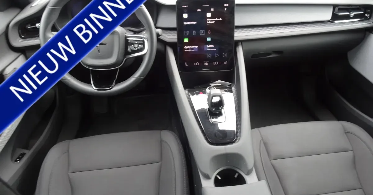 Polestar 2 (2023) — foto 1