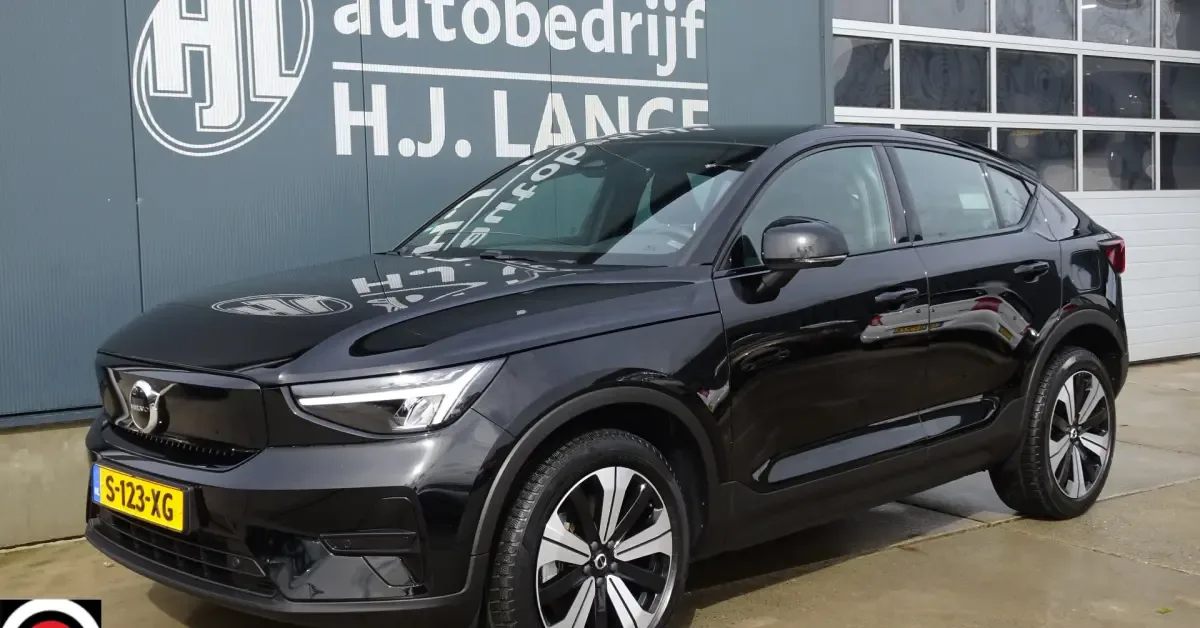 Volvo C40 (2023) — foto 1
