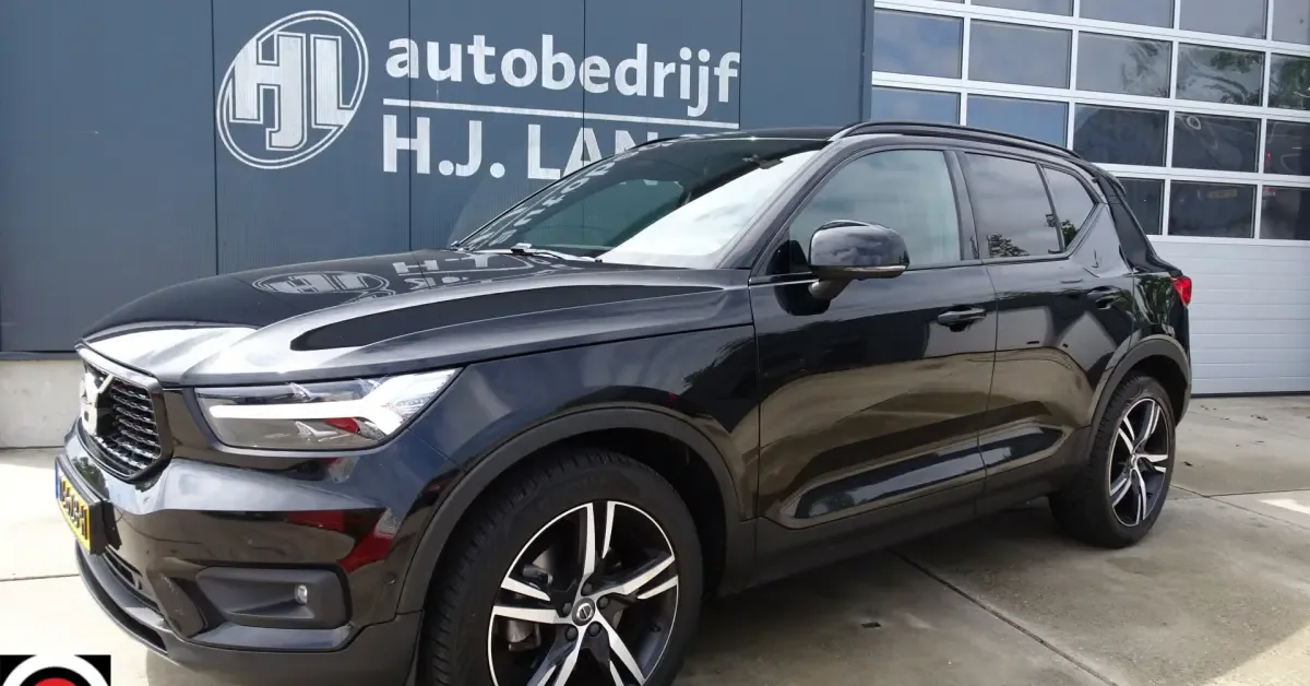 Volvo XC40 (2018) — foto 1
