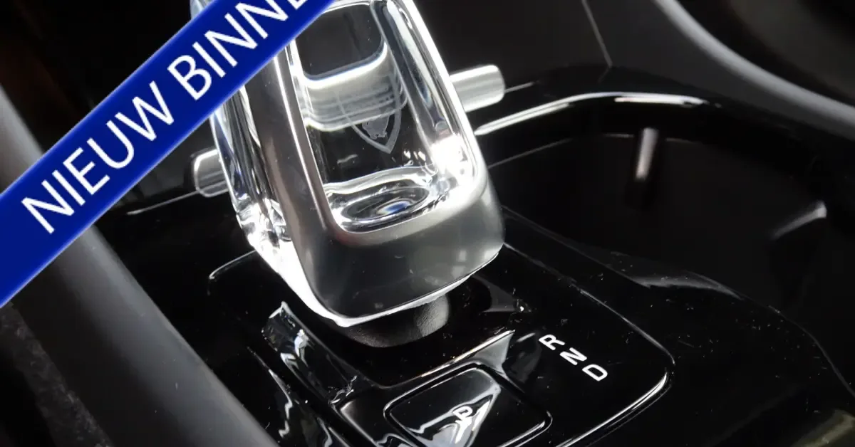 Volvo XC40 (2022) — foto 1