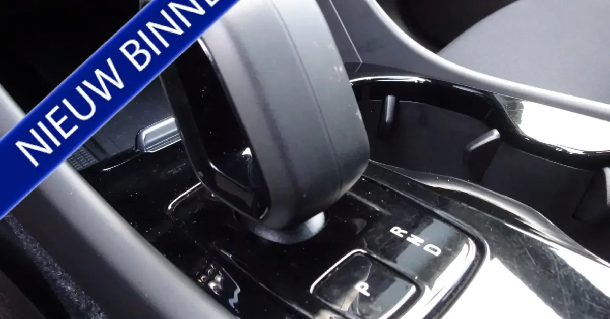 Volvo XC40 (2019) — foto 1