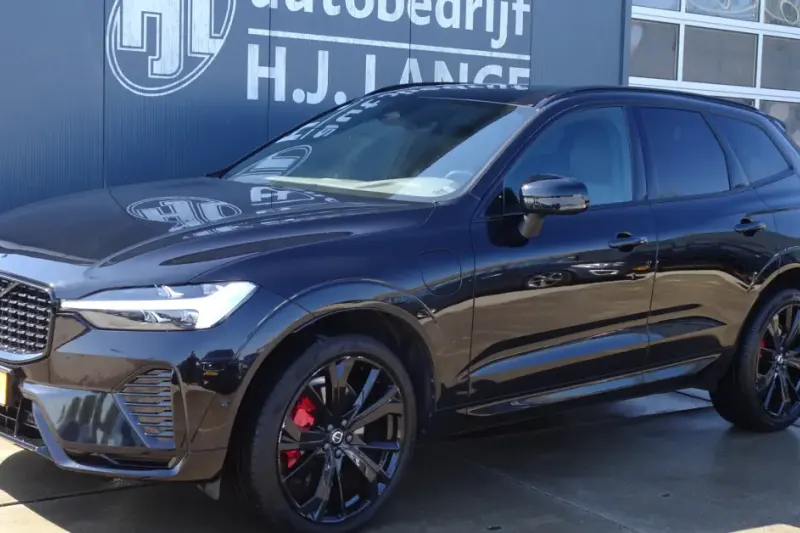 Volvo XC60 (2024)
