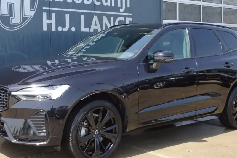 Volvo XC60 (2024)