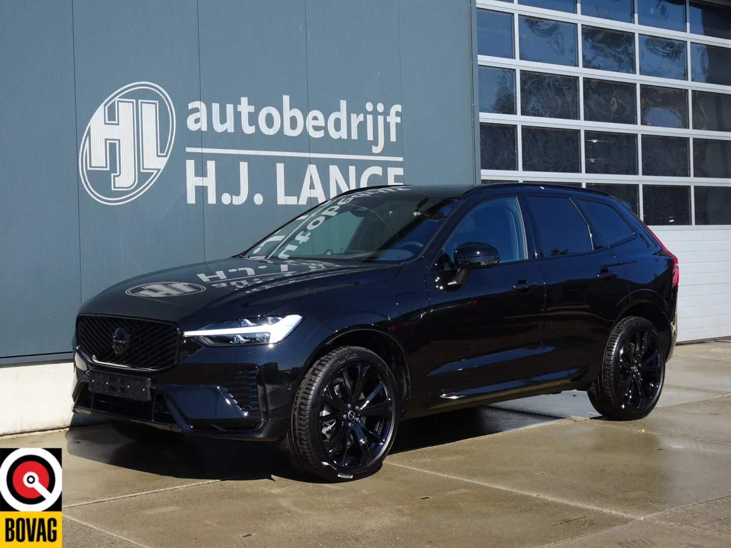Volvo XC60 (2026) — foto 1