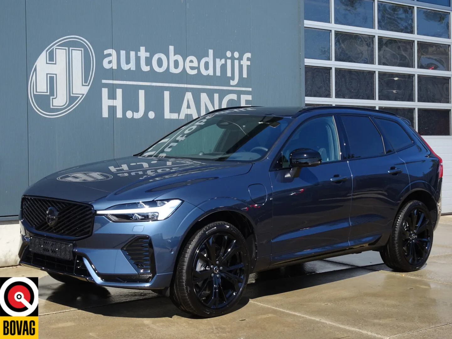 Volvo XC60 (2026) — foto 1