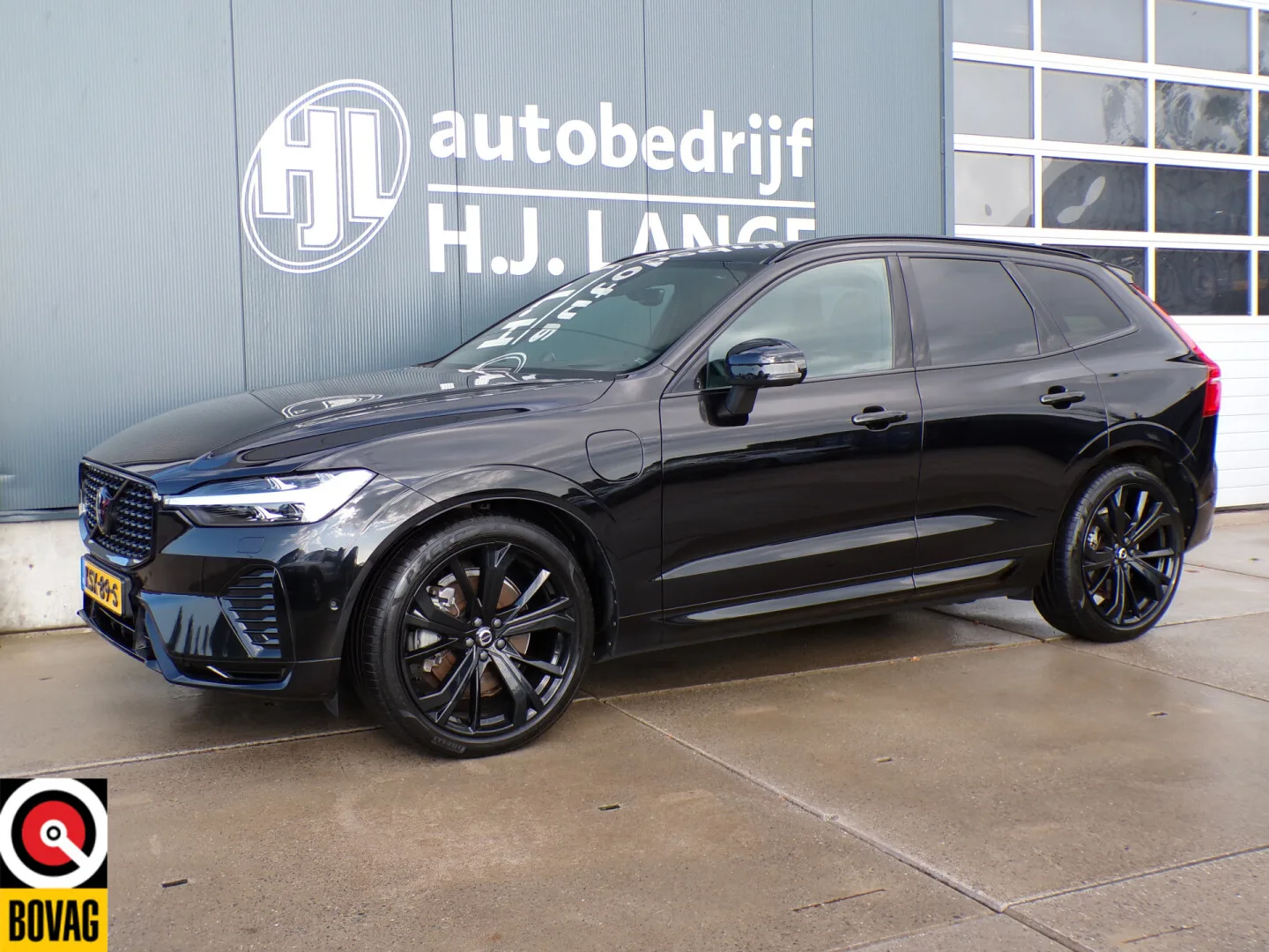 Volvo XC60 (2024) — foto 1