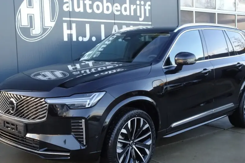 Volvo XC90 (2025)