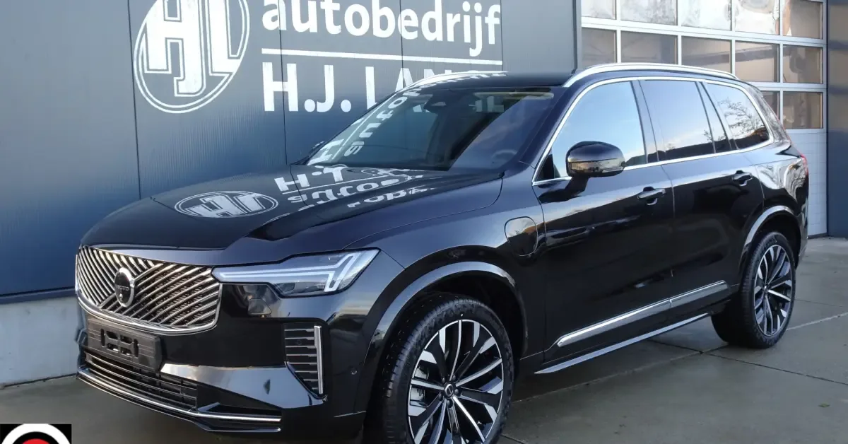 Volvo XC90 (2025) — foto 1