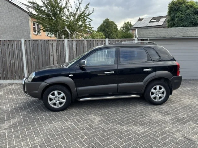 Hyundai Tucson (2005) — foto 1
