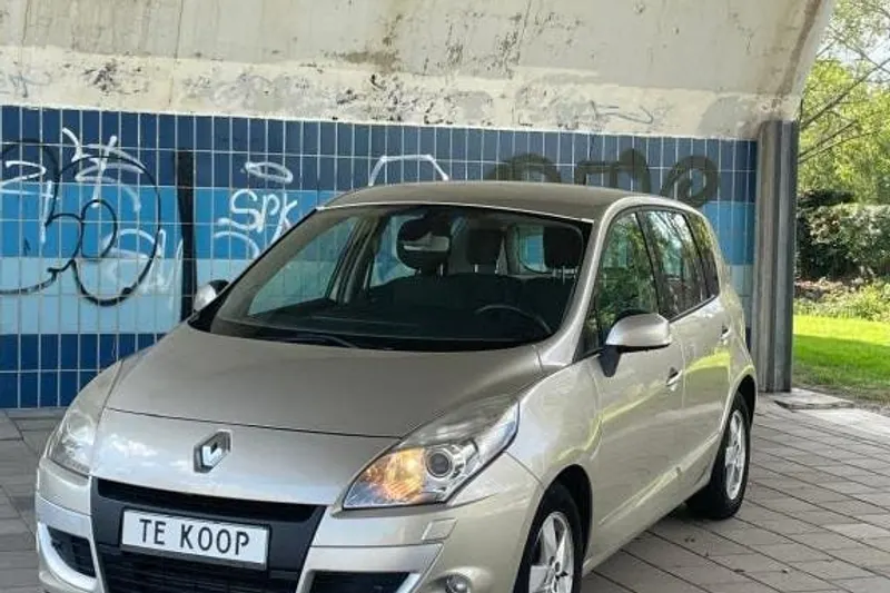 Renault Scénic (2011)