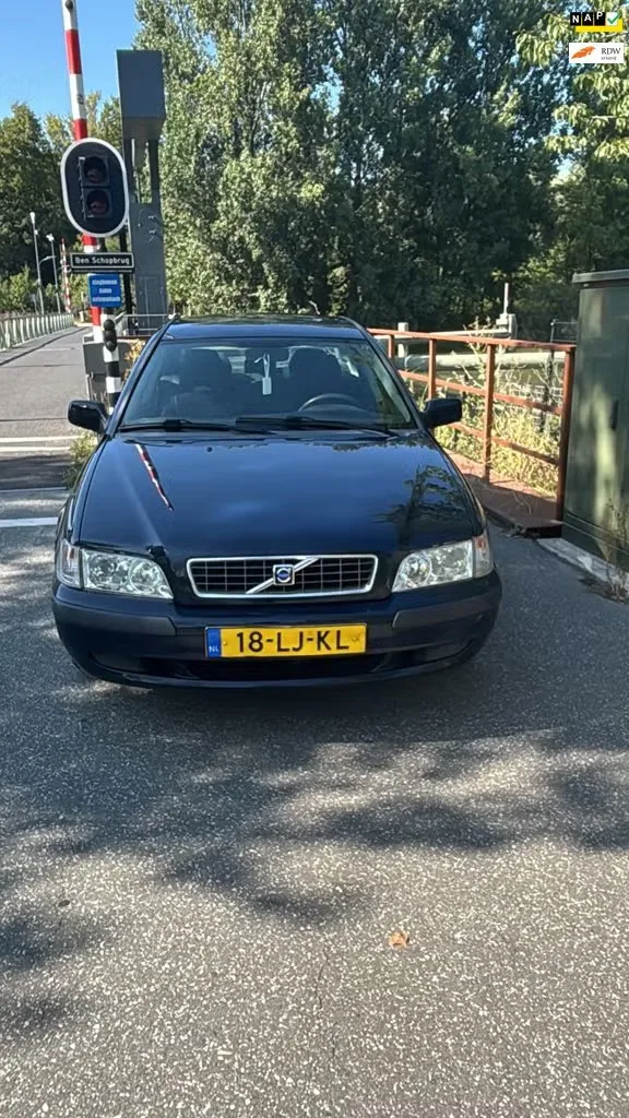 Volvo S40 (2003) — foto 1