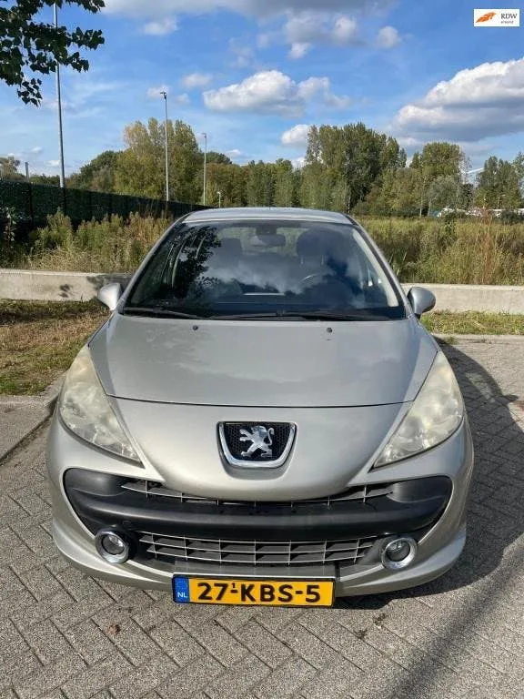 Peugeot 207 (2008) — foto 1