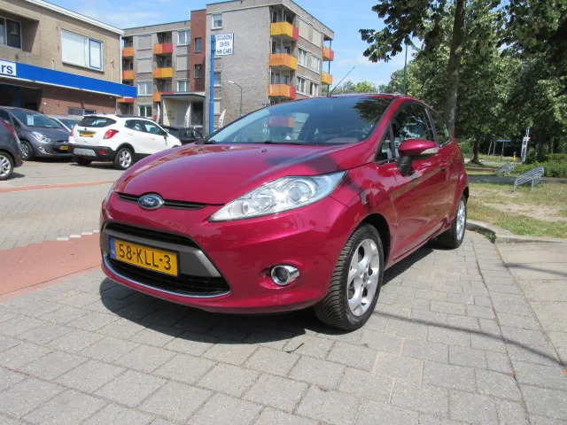 Ford Fiesta (2010) — foto 1