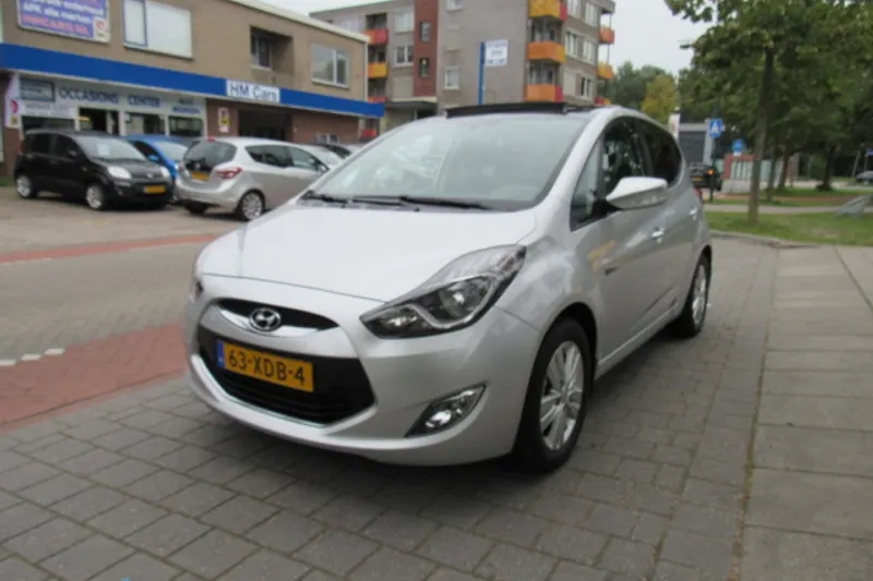Hyundai ix20 (2012)