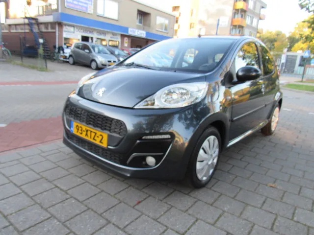 Peugeot 107 (2012) — foto 1