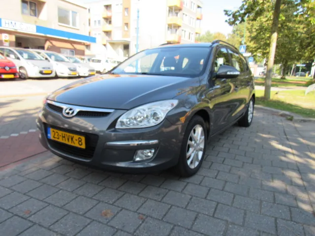 Hyundai i30 (2009) — foto 1