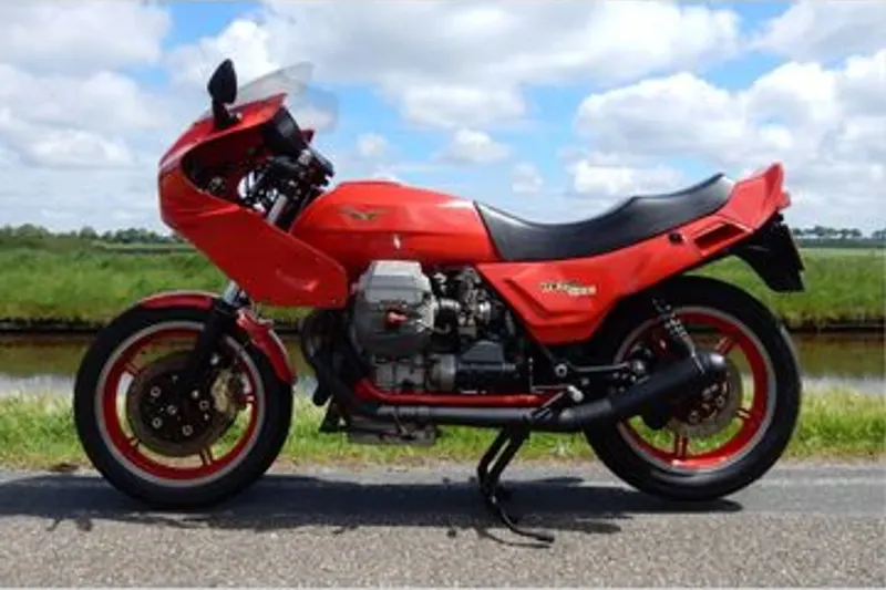 Moto Guzzi 1000 LE Mans (1985)