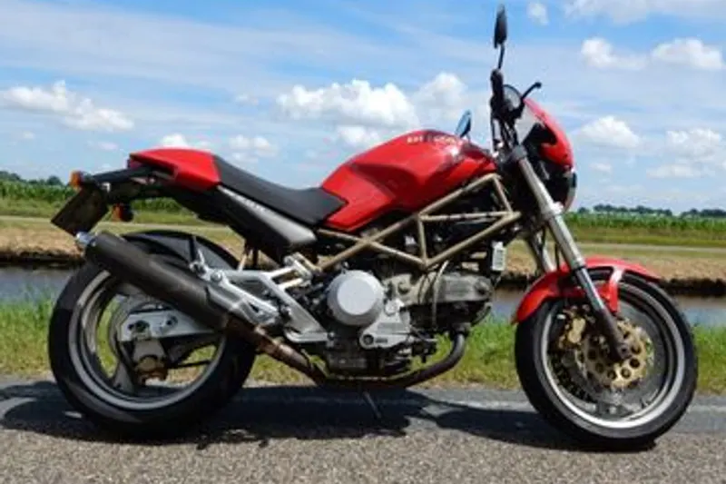 Ducati M 900 (1997)