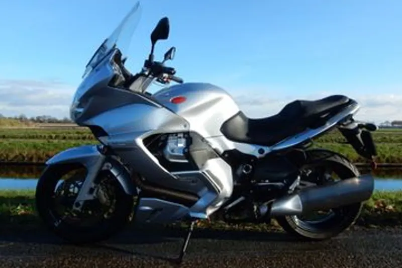 Moto Guzzi Norge GT (2011)