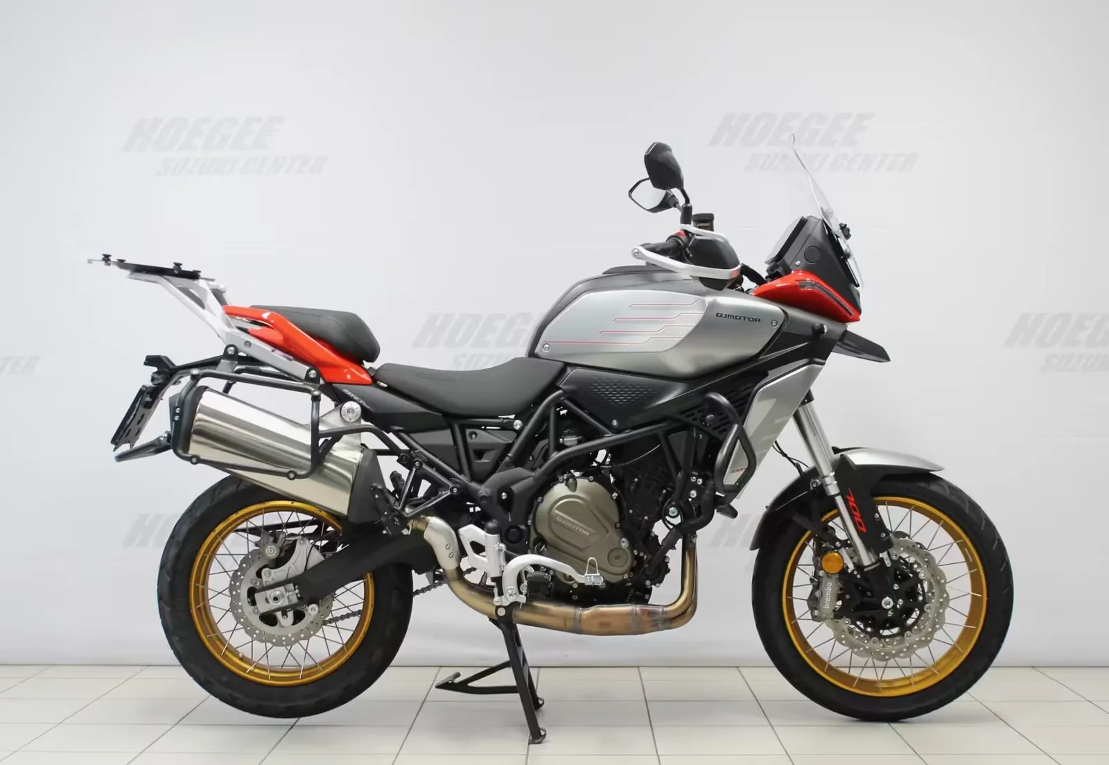 Qjmotor SRT700SX (2025) — foto 1