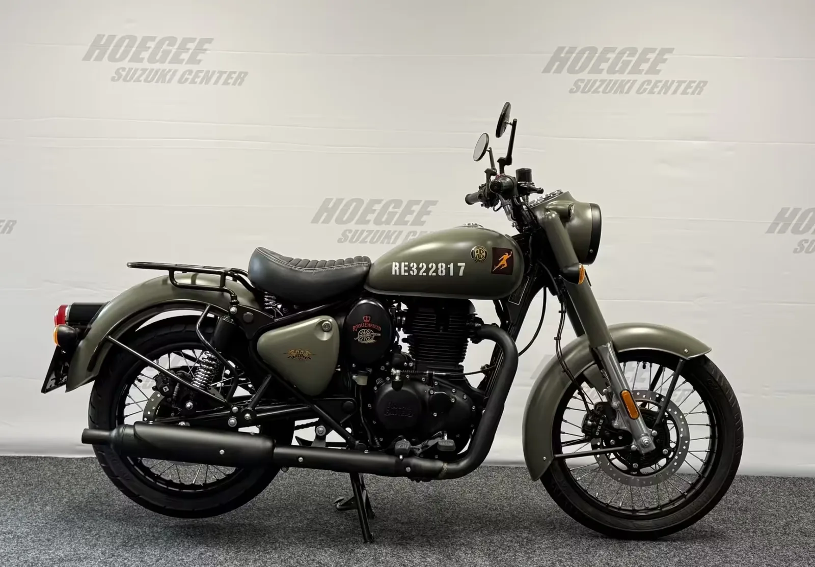 Royal-Enfield Classic (2023) — foto 1