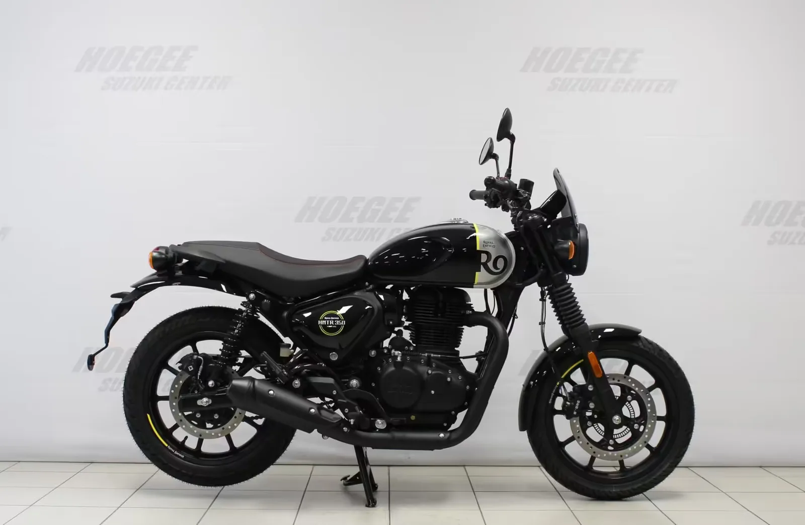 Royal-Enfield HNTR (2025) — foto 1