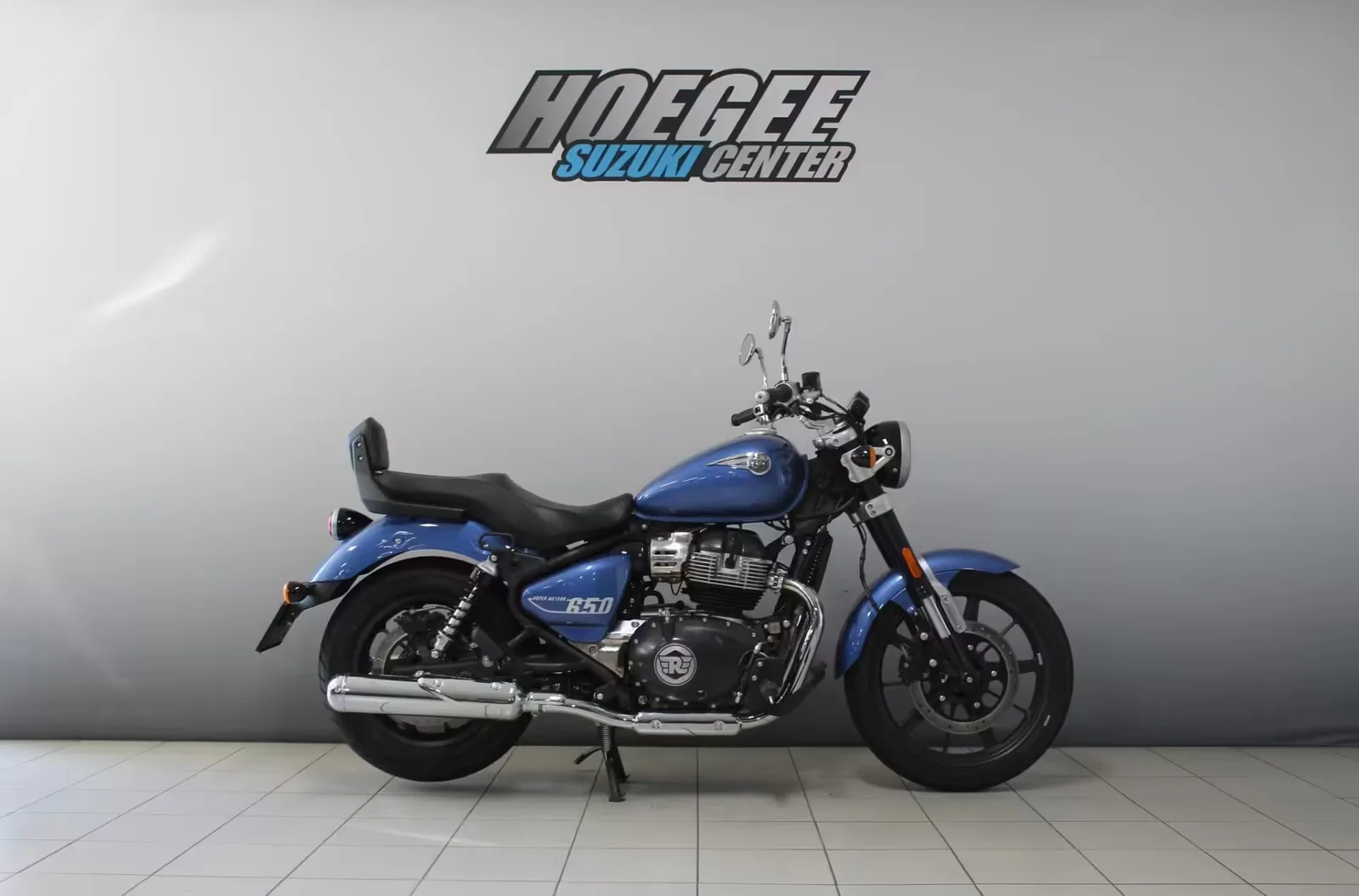 Royal-Enfield SUPER (2023) — foto 1