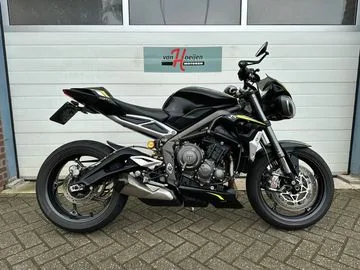 Triumph STREET (2020) — foto 1