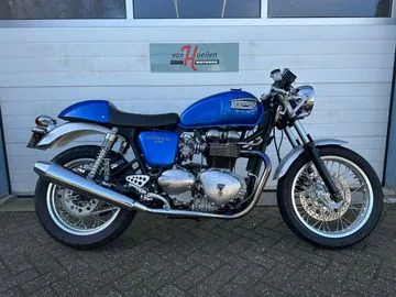 Triumph THRUXTON (2005) — foto 1