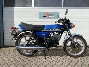 Yamaha RD 200 DX (1979) — foto 1