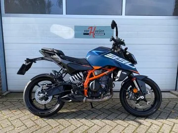 KTM 390 Duke (2026) — foto 1