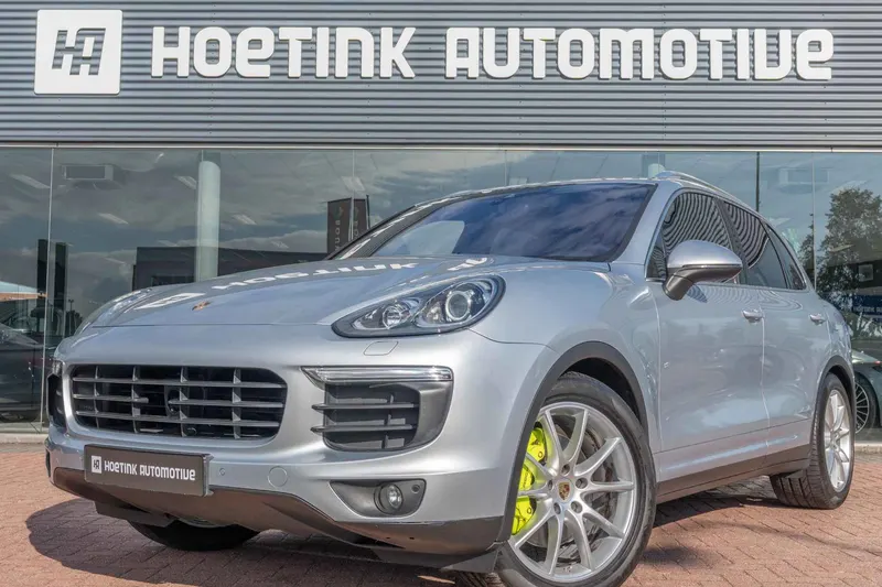 Porsche Cayenne (2015)