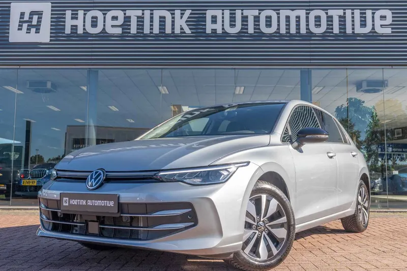 Volkswagen Golf (2025)
