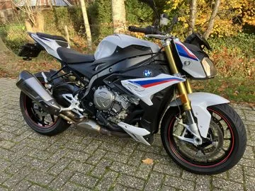 BMW S (2017) — foto 1