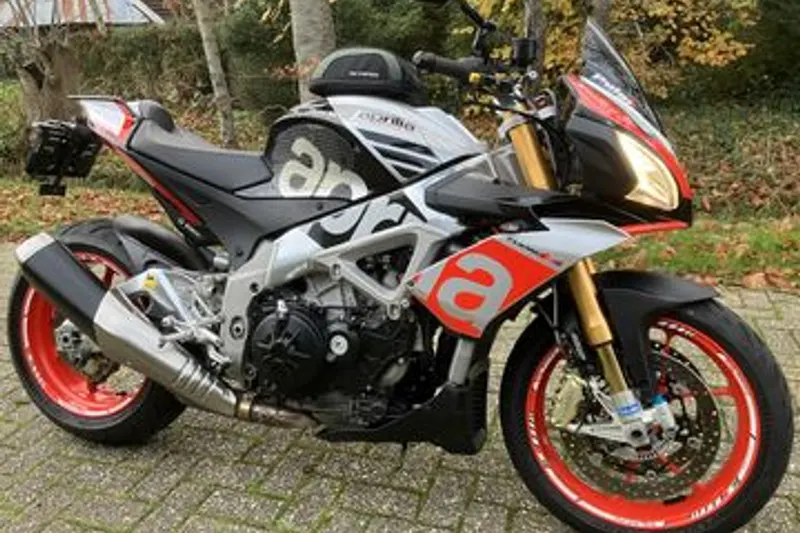 Aprilia Tuono V4 1100 FACTORY (2015)