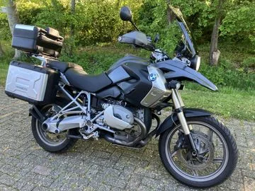 BMW R (2009) — foto 1