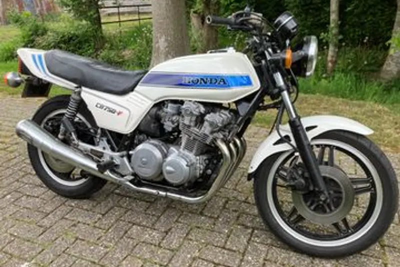 Honda CB750F (1981)