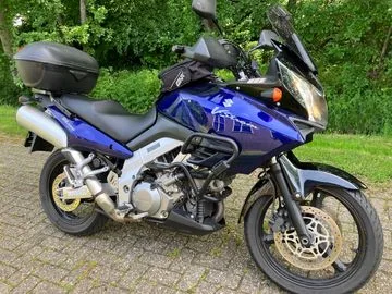 Suzuki V-Strom 1000 (2004) — foto 1